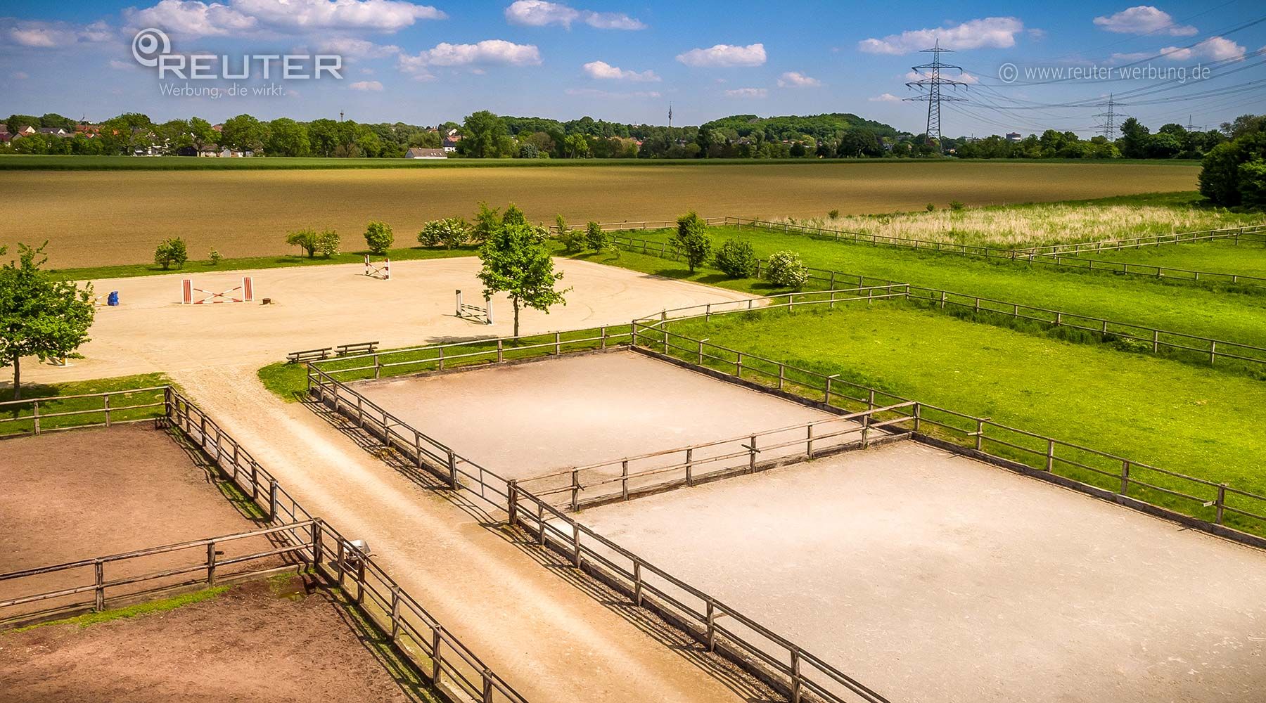 Foto: Architekturfotos Aerials von REUTER - Beispiel, Kunde: KRÄMER Mega-Stores / REUTER - Shooting vor Ort aus der Luft